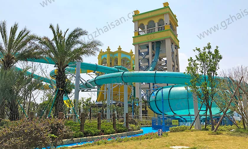 浙江大目湾阿拉的海水上乐园太空一号滑道