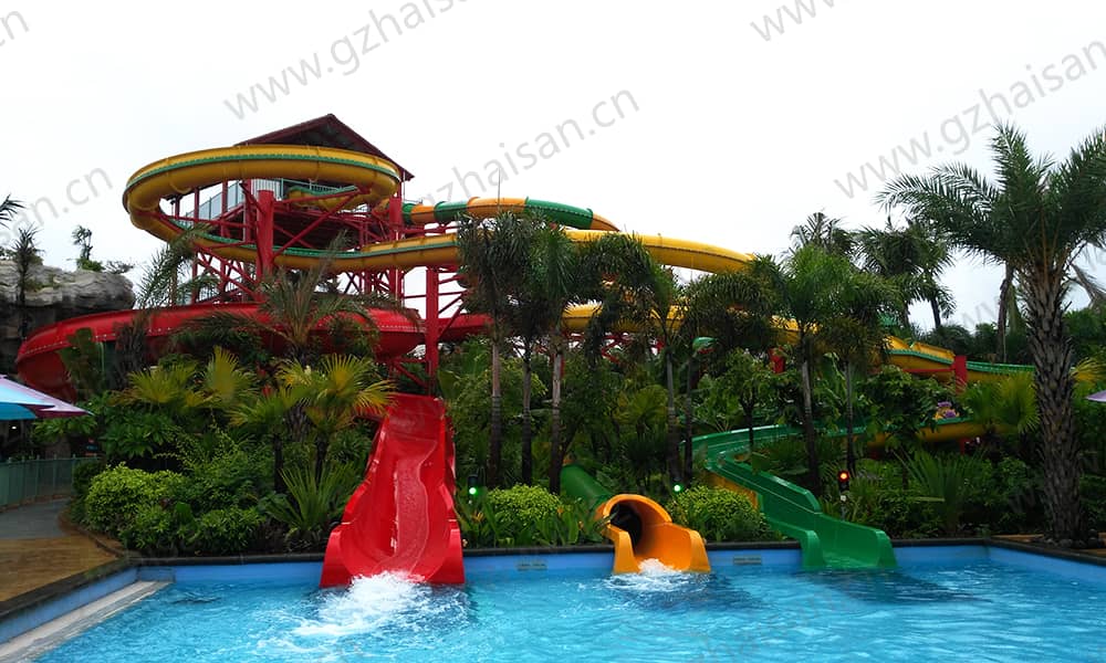 海南三亚千古情水上乐园螺旋滑道 海南三亚千古情水上乐园螺旋滑道