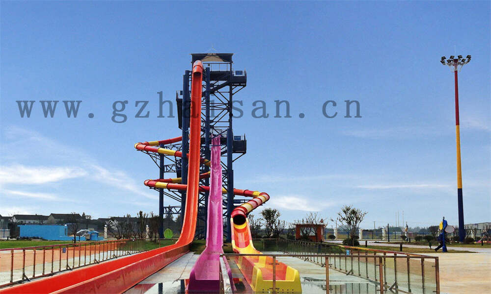 儿童水上滑梯制造商：打造安全欢乐的水上乐园