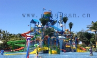 组合水滑梯，畅享水上乐趣